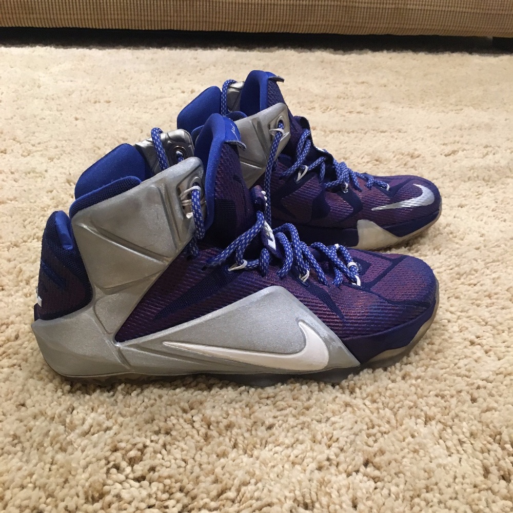 LeBron's (Blue/Silver/White) Men's Size 10